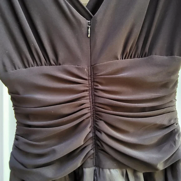 Chic Little Black Dress - Picture 5 of 5